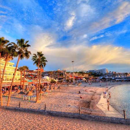 First Line Villa Floor Studio Apartment With Amazing Sea View Air Conditioned Just 50M From The Beach Costa Adeje  Eksteriør bilde
