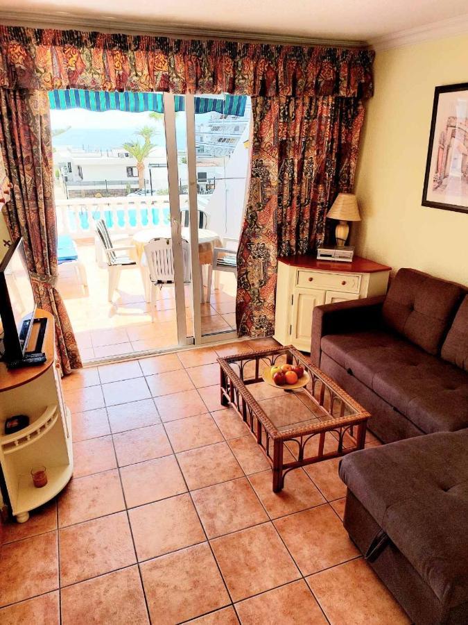 First Line Villa Floor Studio Apartment With Amazing Sea View Air Conditioned Just 50M From The Beach Costa Adeje  Eksteriør bilde